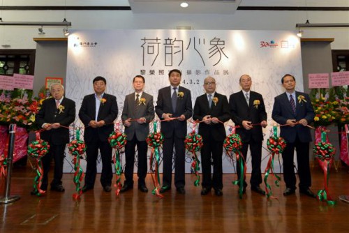 澳門藝術家推廣計劃 －“荷韵心象──黎榮照黑白攝影作品展”已開幕