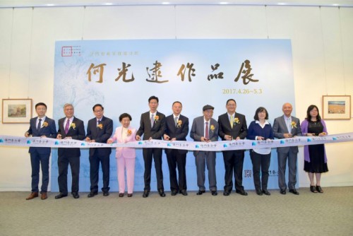 主禮嘉賓剪綵