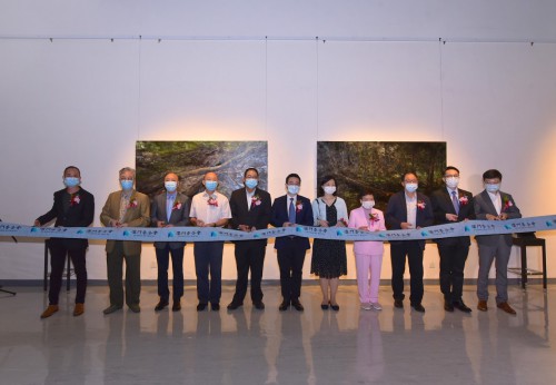 澳門青年藝術家推廣計劃：“微光——黎小傑作品展”已揭幕