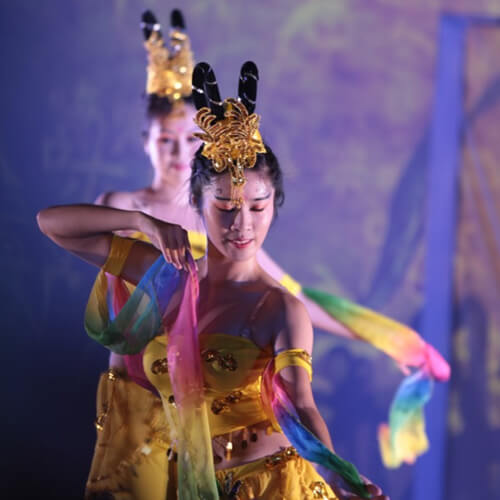 Dança Teatral Audio-visual “Dun Huang” 