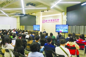 https://www.fmac.org.mo/sponsorship/王闖與教師們分享經驗