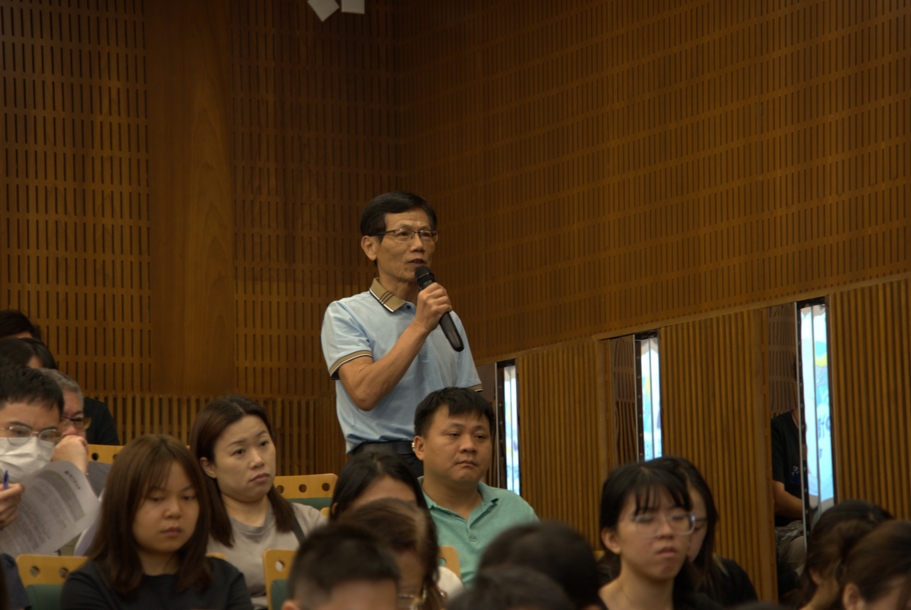 1781514696216711.jpg 圖4:社團代表就資助申請作出提問 (Custom).jpg