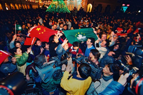 《歡呼》，麥慶堅攝