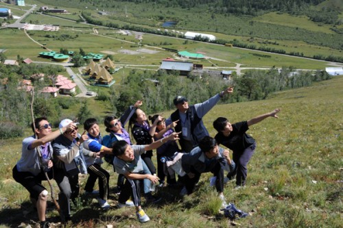 代表團下榻的營區
