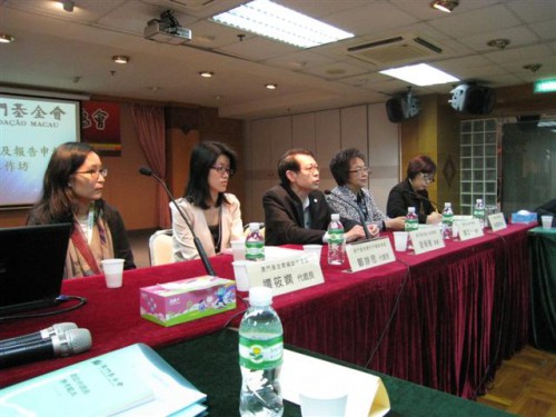 行政委員區榮智在工作坊上發言