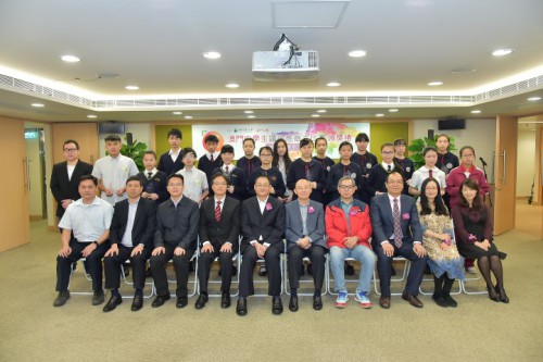 Entrega de Prémios aos Vencedores da 21.ª Edição do Concurso de Comentários Literários para os Alunos do Ensino Secundário de Macau