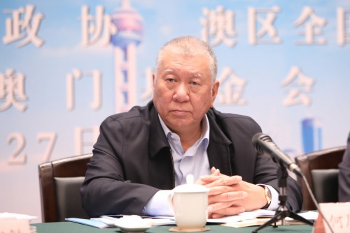 全國政協副主席何厚鏵