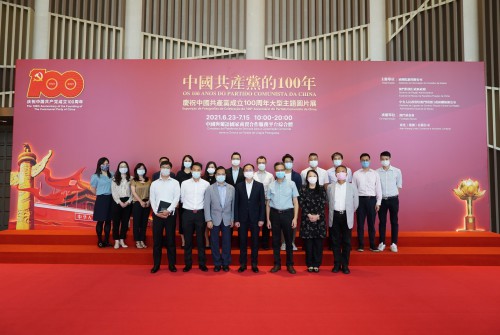 行政公職局局長高炳坤率領部門人員觀展