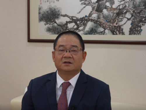 澳門基金會行政委員會主席、全國港澳研究會副會長吳志良發表講話