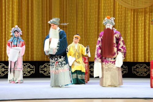 《龍鳳呈祥》演出片段一