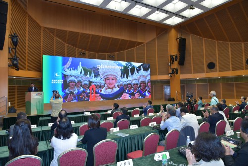 第15屆海峽兩岸暨港澳地區藝術論壇圓滿閉幕 下屆貴州接棒舉辦
